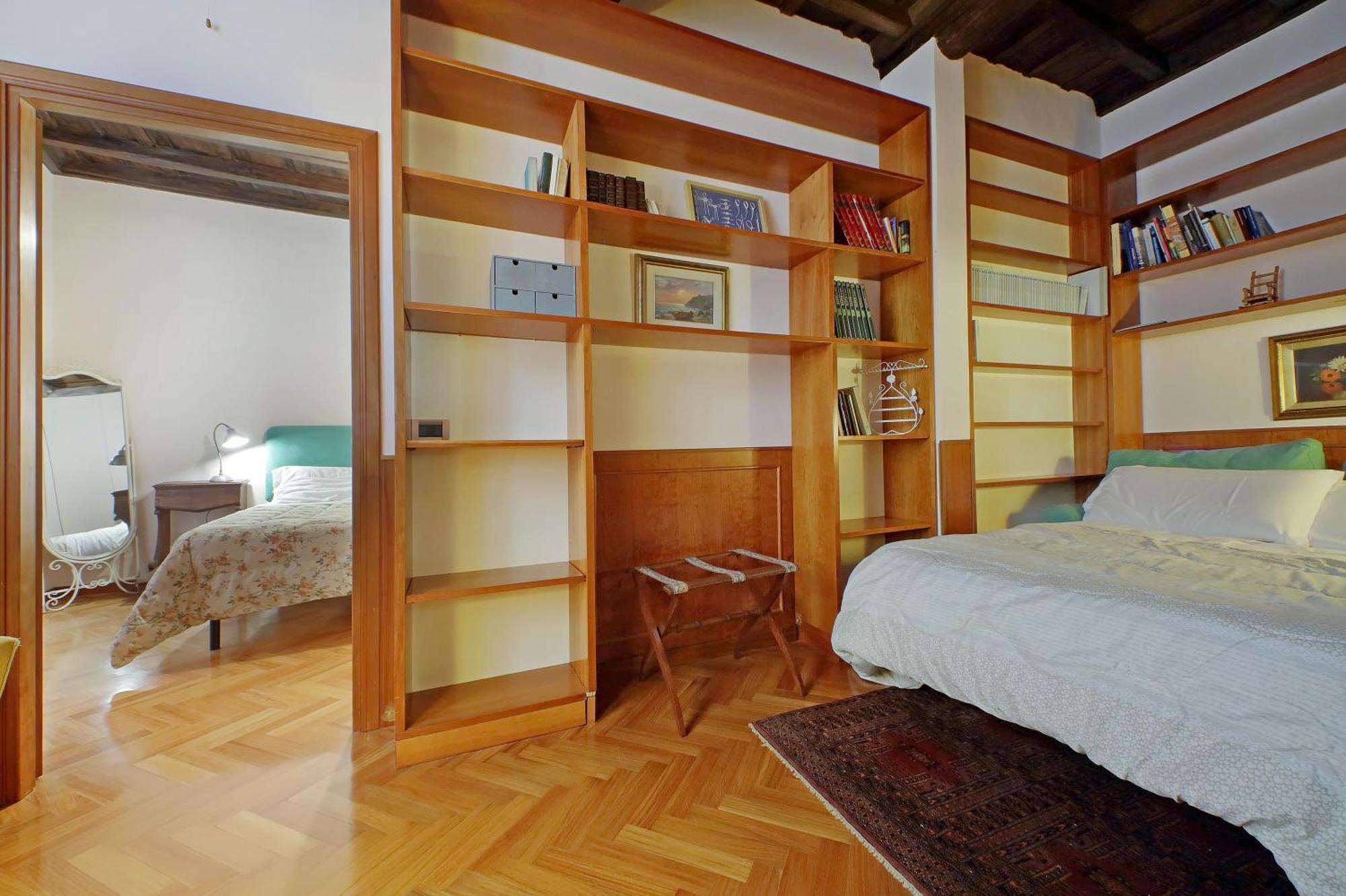 Leutari Apartment *